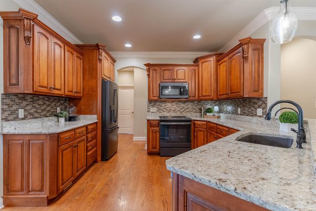 903 Uriel Court, Evansville, IN 47725