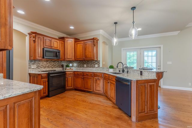 903 Uriel Court, Evansville, IN 47725