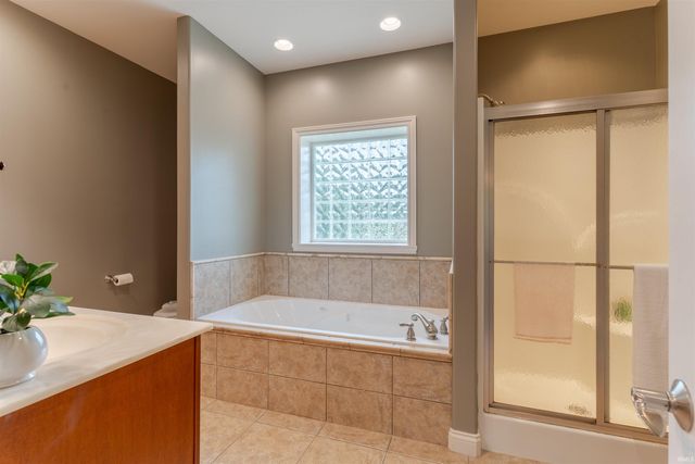 903 Uriel Court, Evansville, IN 47725