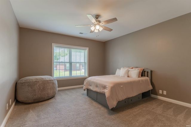 903 Uriel Court, Evansville, IN 47725