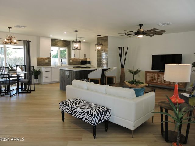 14619 N SHIPROCK Drive, Sun City, AZ 85351