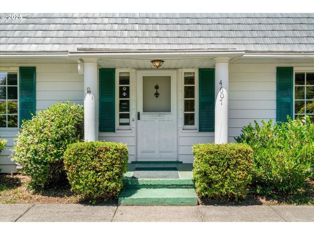 4607 Se RIVER Dr, Milwaukie, OR 97267