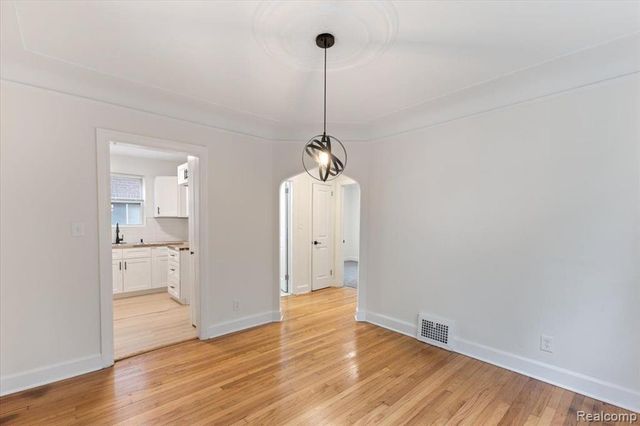 18709 San Juan Drive, Detroit, MI 48221