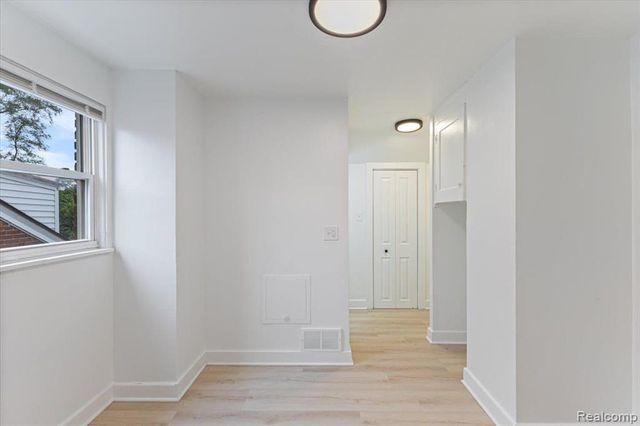 18709 San Juan Drive, Detroit, MI 48221