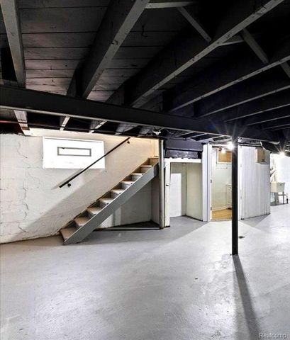 18709 San Juan Drive, Detroit, MI 48221