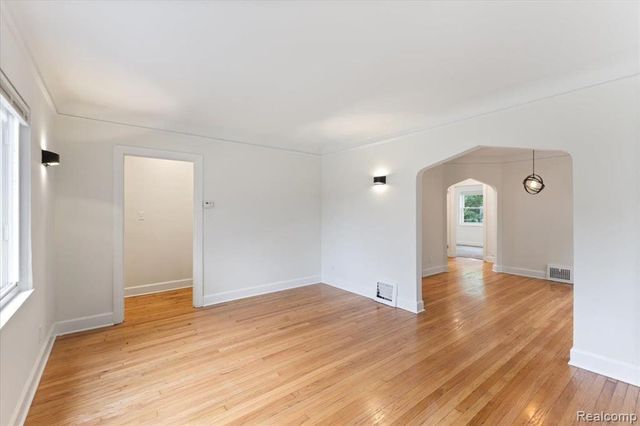 18709 San Juan Drive, Detroit, MI 48221