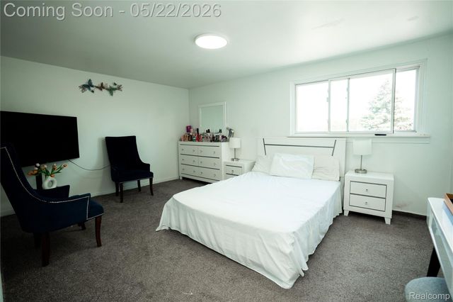 3131 Elmcrest Road, Sterling Heights, MI 48310