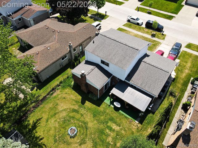 3131 Elmcrest Road, Sterling Heights, MI 48310