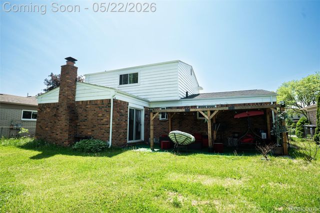 3131 Elmcrest Road, Sterling Heights, MI 48310