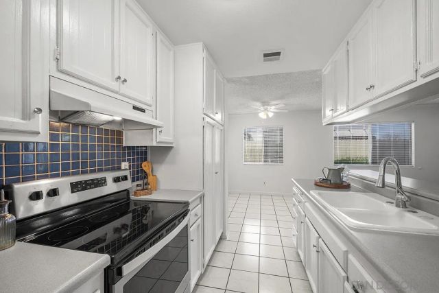 9837 Mission Gorge 3, Santee, CA 92071