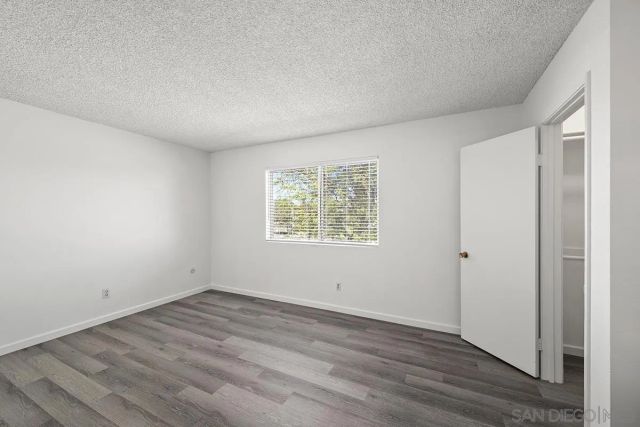 9837 Mission Gorge 3, Santee, CA 92071