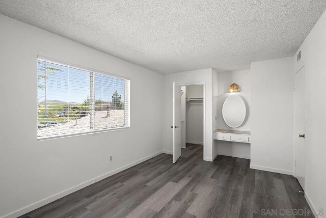 9837 Mission Gorge 3, Santee, CA 92071