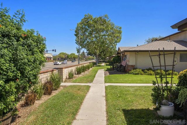 9837 Mission Gorge 3, Santee, CA 92071