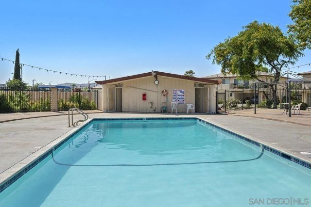 9837 Mission Gorge 3, Santee, CA 92071