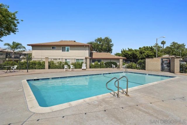 9837 Mission Gorge 3, Santee, CA 92071