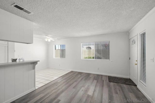 9837 Mission Gorge 3, Santee, CA 92071