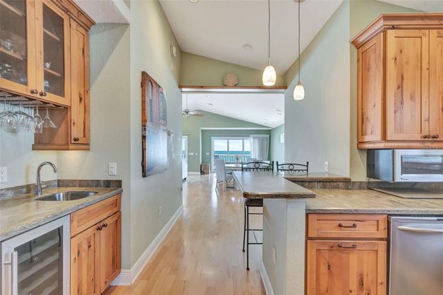 1105 GULF DRIVE S 3, Bradenton Beach, FL 34217