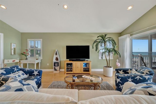 1105 GULF DRIVE S 3, Bradenton Beach, FL 34217