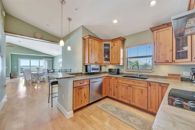 1105 GULF DRIVE S 3, Bradenton Beach, FL 34217