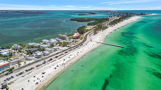 1105 GULF DRIVE S 3, Bradenton Beach, FL 34217
