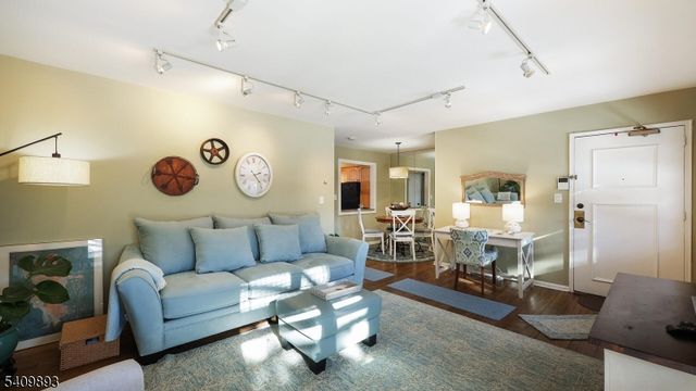 58 Sandra Circle A2, Westfield Town, NJ 07090