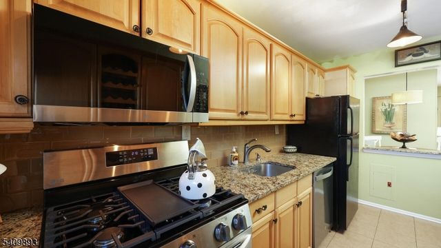 58 Sandra Circle A2, Westfield Town, NJ 07090