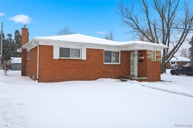 25961 Warrington Street, Dearborn Heights, MI 48127