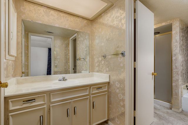 6928 Mill Falls Drive, Dallas, TX 75248