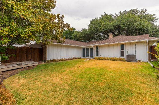 6928 Mill Falls Drive, Dallas, TX 75248