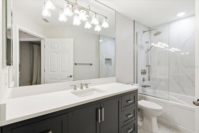 6536 MOORINGS POINT CIRCLE 101, Lakewood Ranch, FL 34202