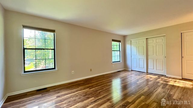 3803 Cricket Circle, Edison, NJ 08820