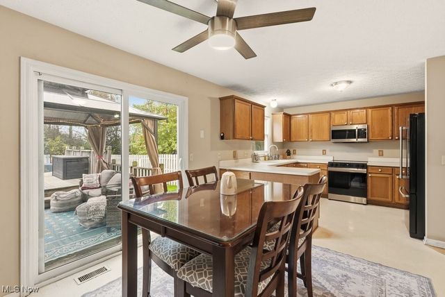 5035 Red Maple Court, Medina, OH 44256