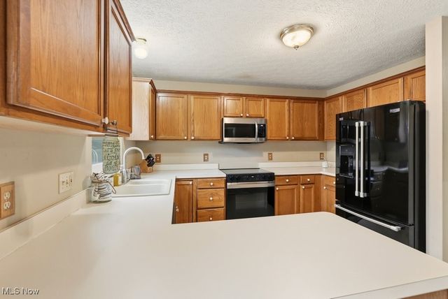 5035 Red Maple Court, Medina, OH 44256