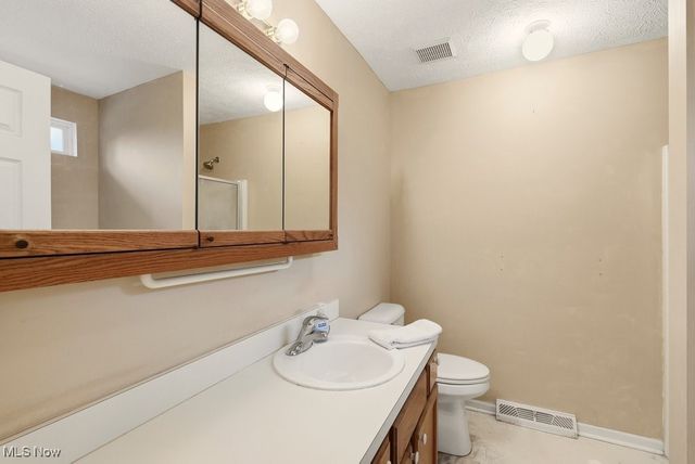 5035 Red Maple Court, Medina, OH 44256