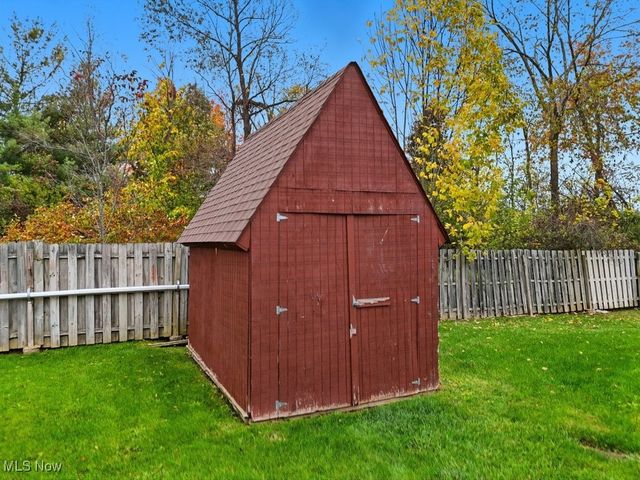 5035 Red Maple Court, Medina, OH 44256