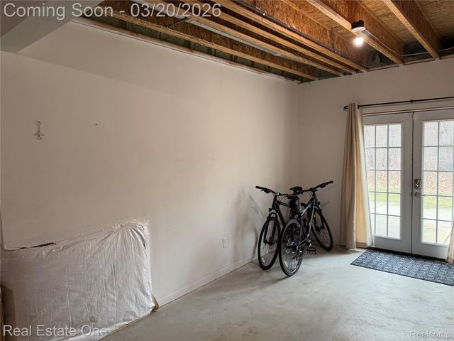 58206 Sunflower Circle N, Lyon Charter Township, MI 48165