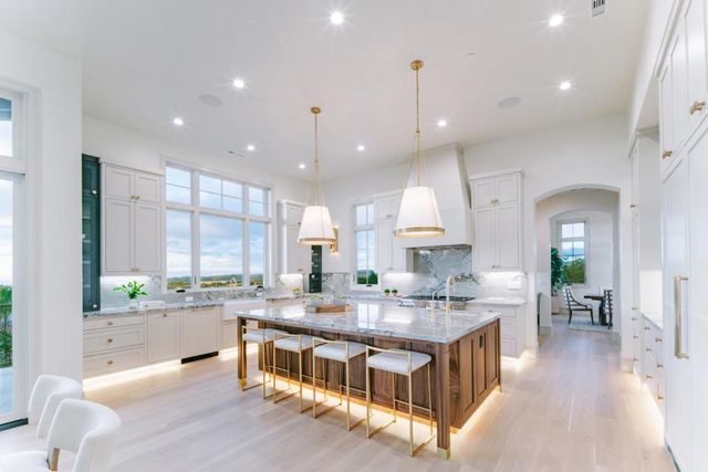 8210 Manjares, Monterey, CA 93940