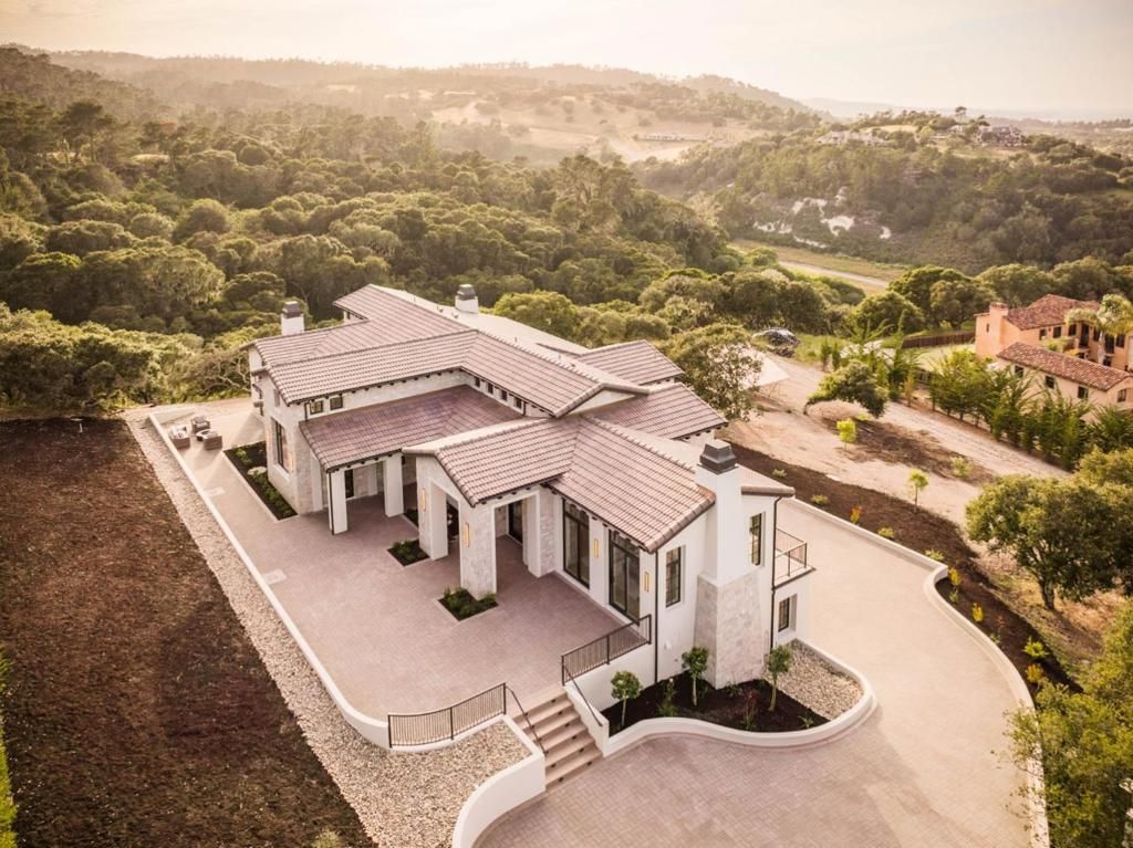 Image 7 of property listing at 8210 Manjares, Monterey, CA 93940