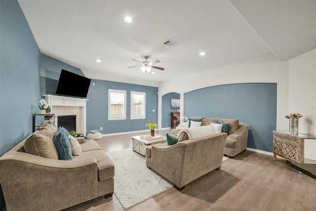 6011 Summer Holly Lane, Richmond, TX 77407