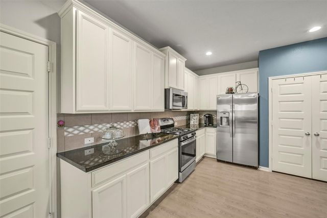 6011 Summer Holly Lane, Richmond, TX 77407