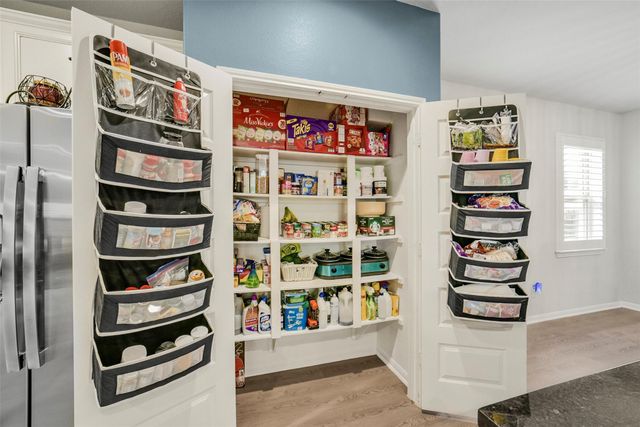 6011 Summer Holly Lane, Richmond, TX 77407