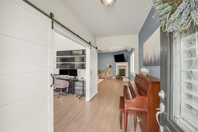 6011 Summer Holly Lane, Richmond, TX 77407