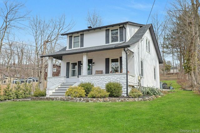 56 N Greenbush Road, West Nyack, NY 10994