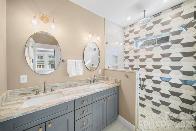 38 Acona Lane, Asheville, NC 28803