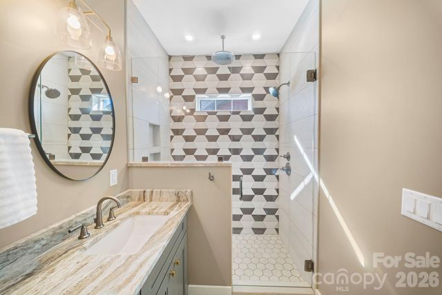 38 Acona Lane, Asheville, NC 28803