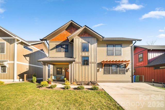 38 Acona Lane, Asheville, NC 28803