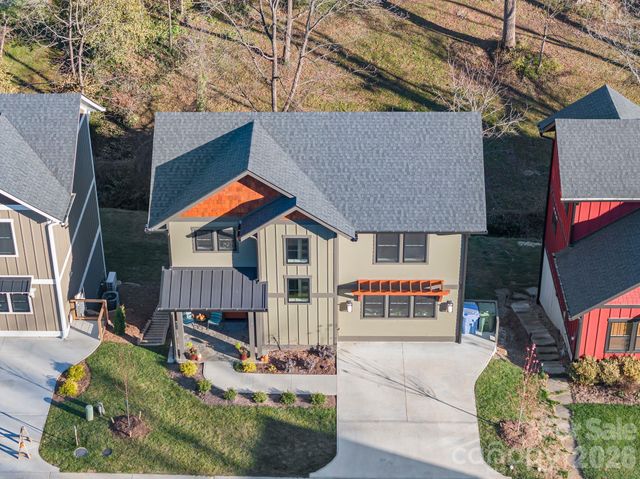 38 Acona Lane, Asheville, NC 28803