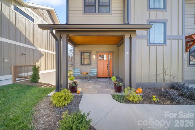 38 Acona Lane, Asheville, NC 28803