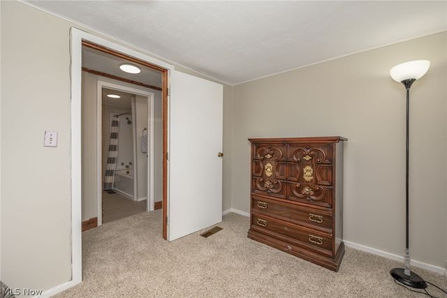 1069 W Nimisila Road, New Franklin, OH 44216