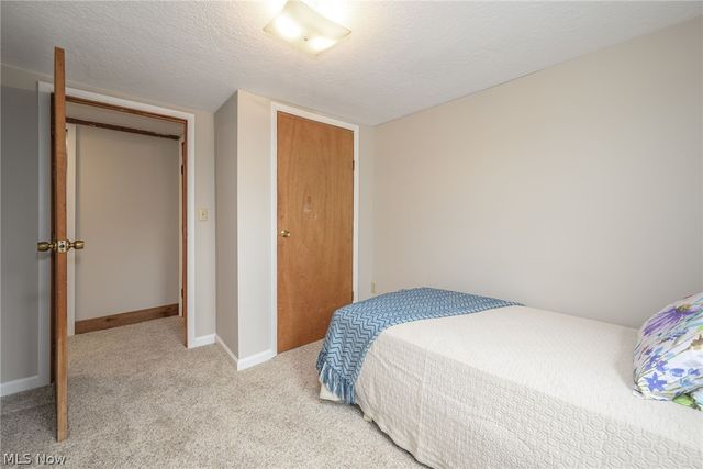 1069 W Nimisila Road, New Franklin, OH 44216